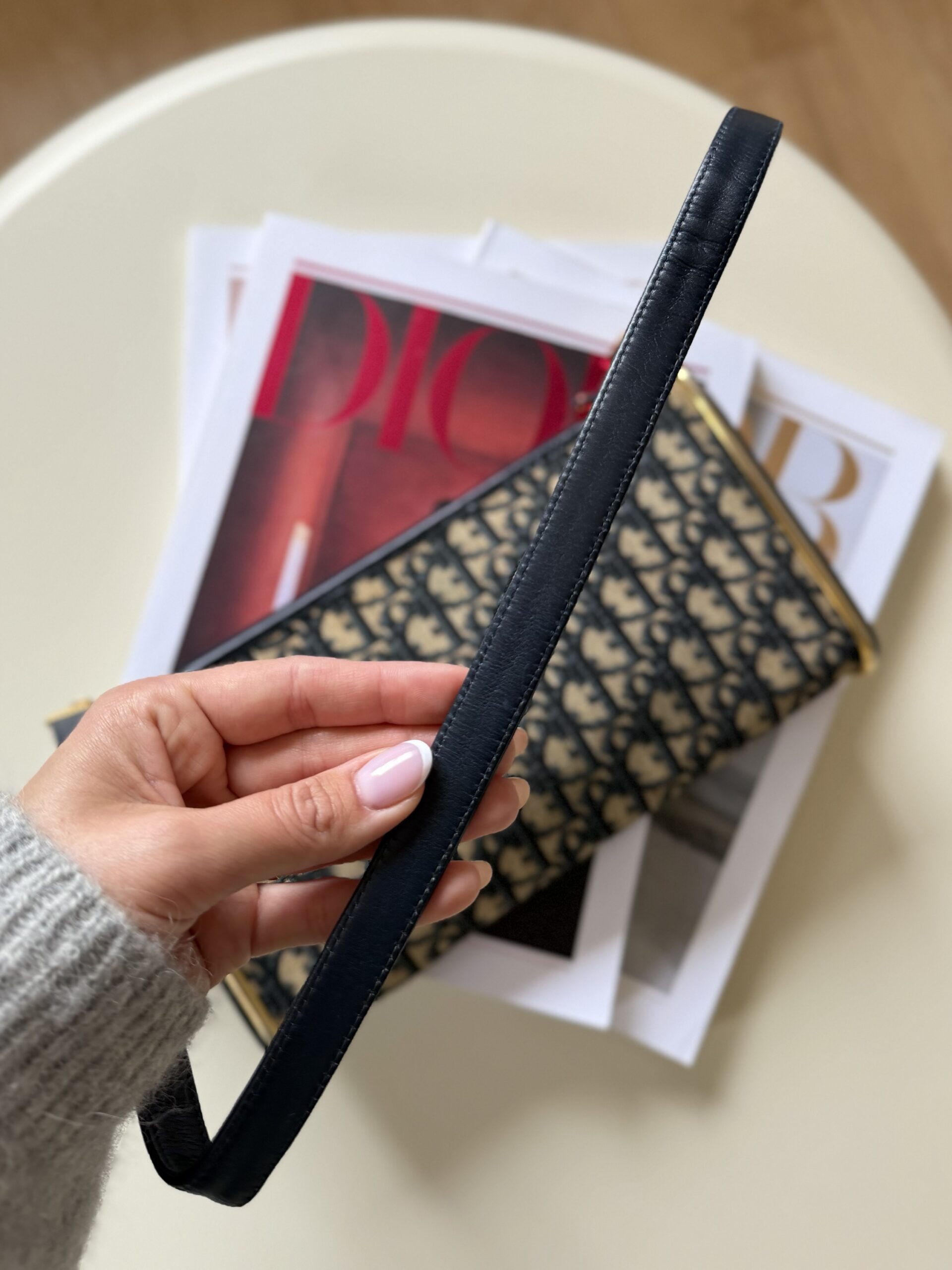 Dior Trotter Shoulder Bag - obrazek 24