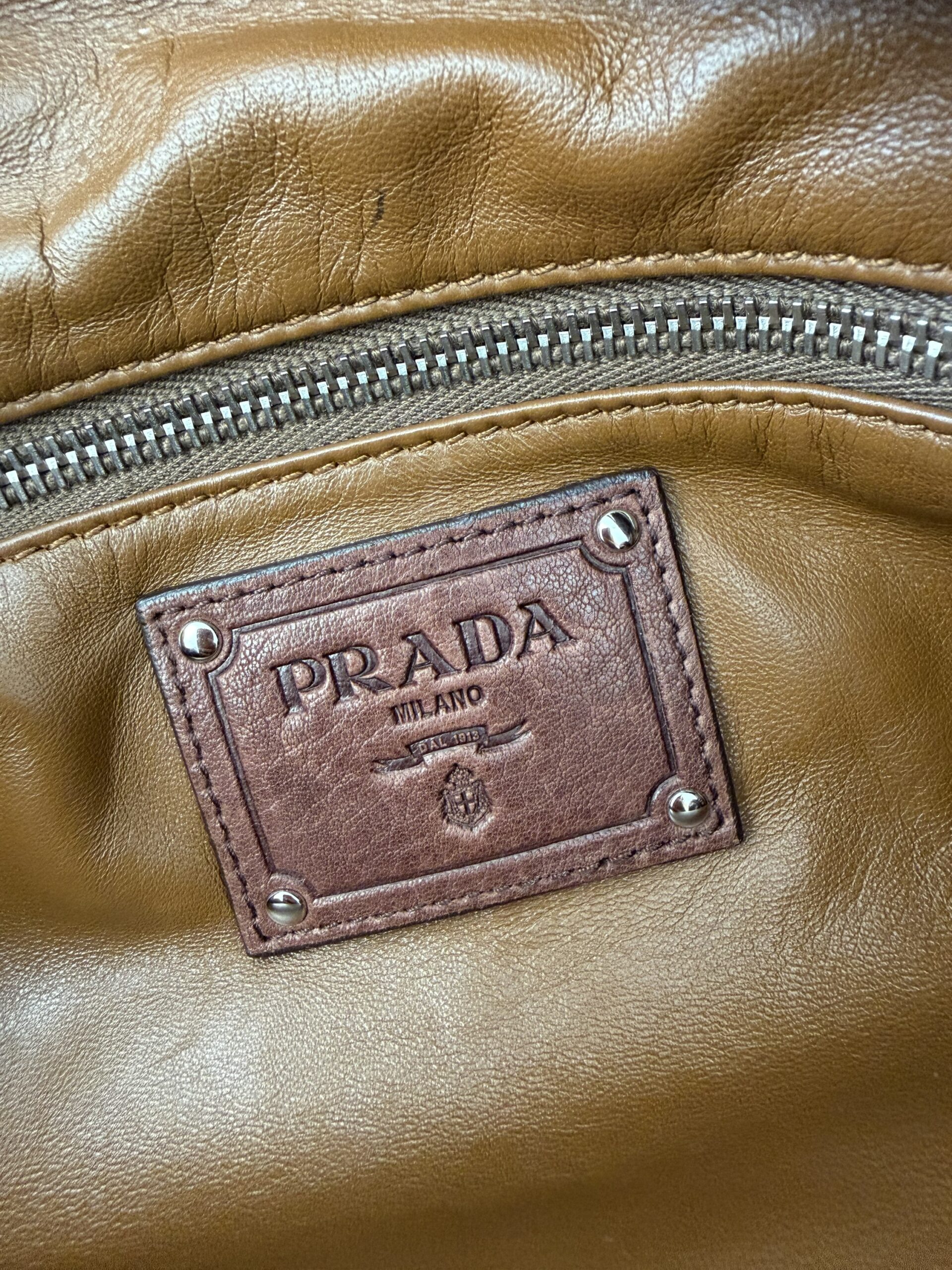 Prada Washed Bag 2011 - obrazek 34