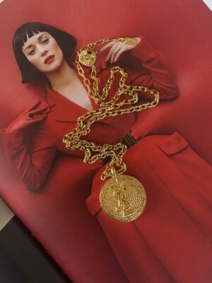 Spektakularny naszyjnik z logo YSL Yves Saint Laurent