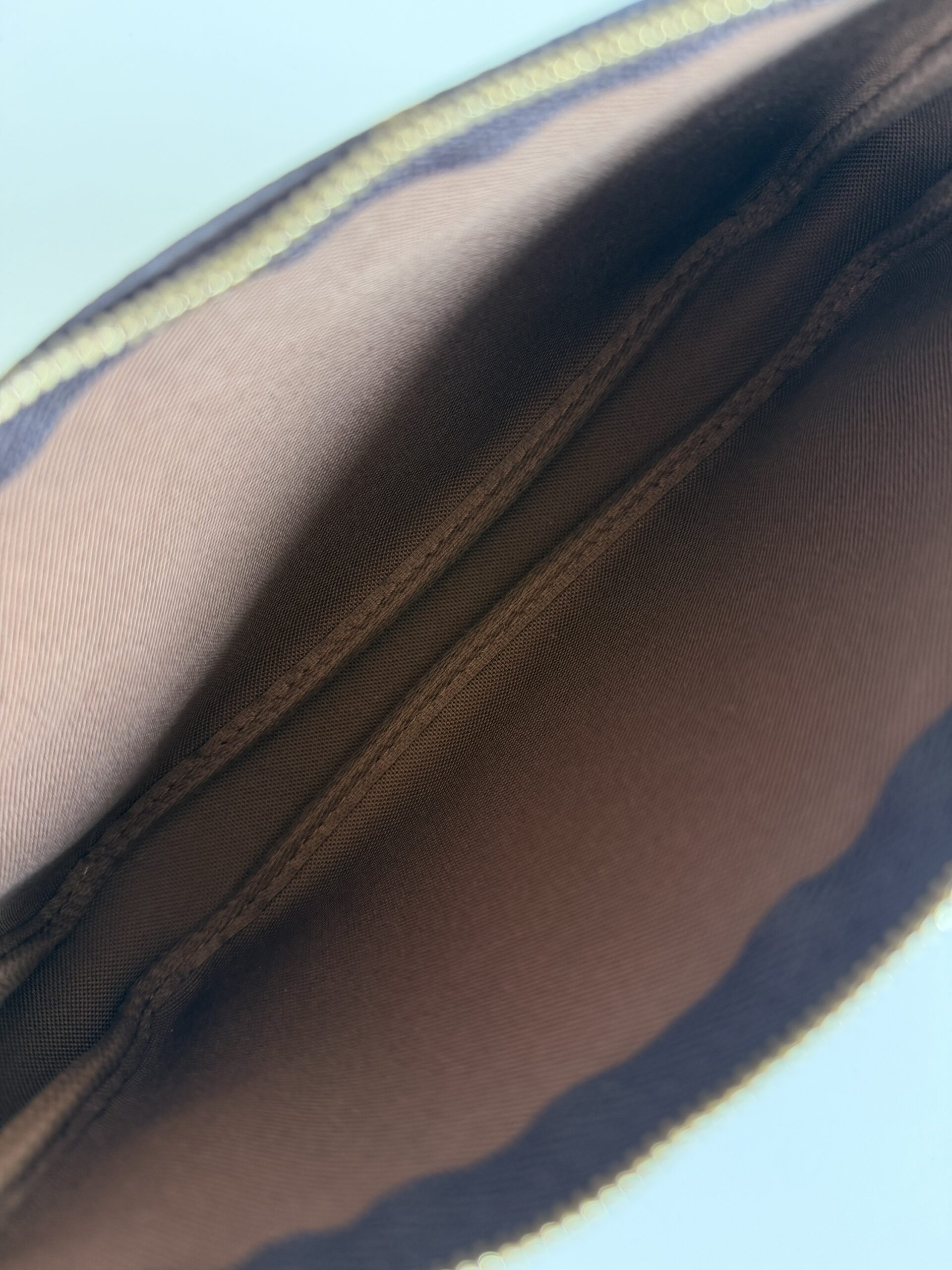 Louis Vuitton Monogram Pochette - obrazek 34