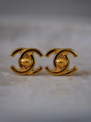 Klipsy Chanel CC Turnlock