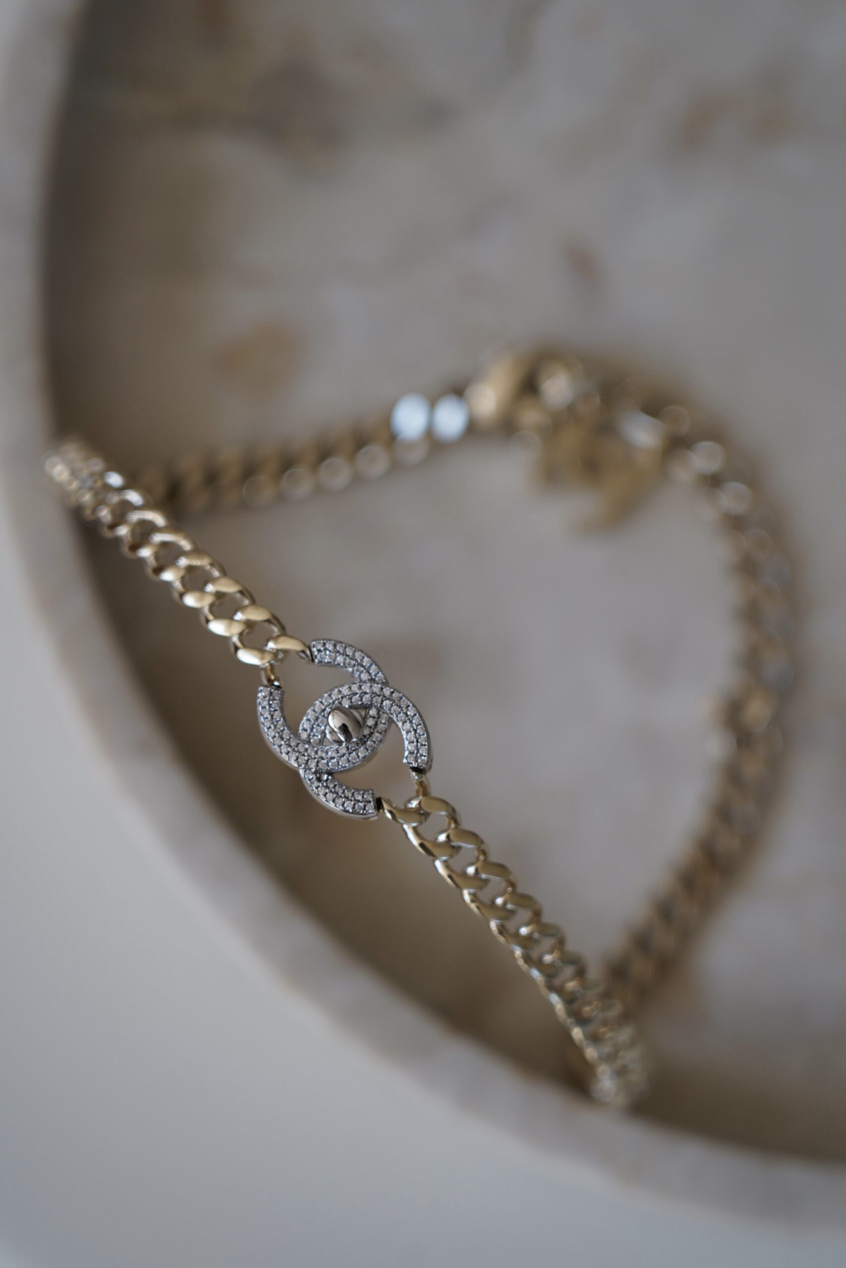 Choker Chanel Turnlock Full Set 2022 rok - obrazek 4