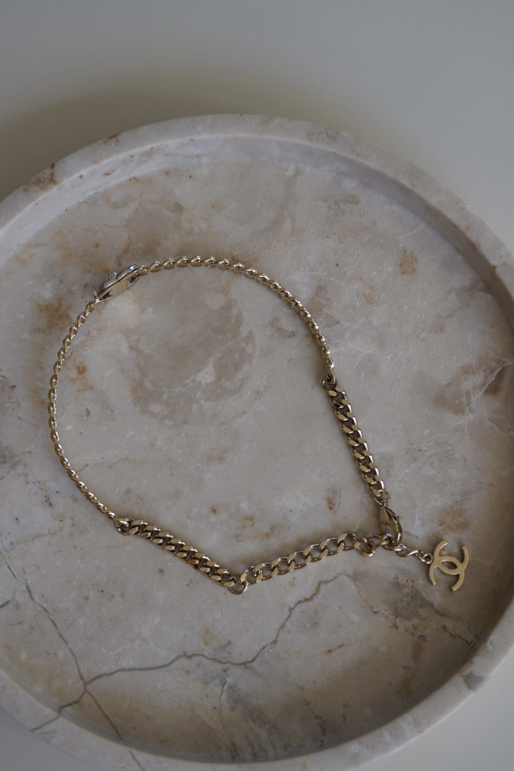 Choker Chanel Turnlock Full Set 2022 rok - obrazek 10