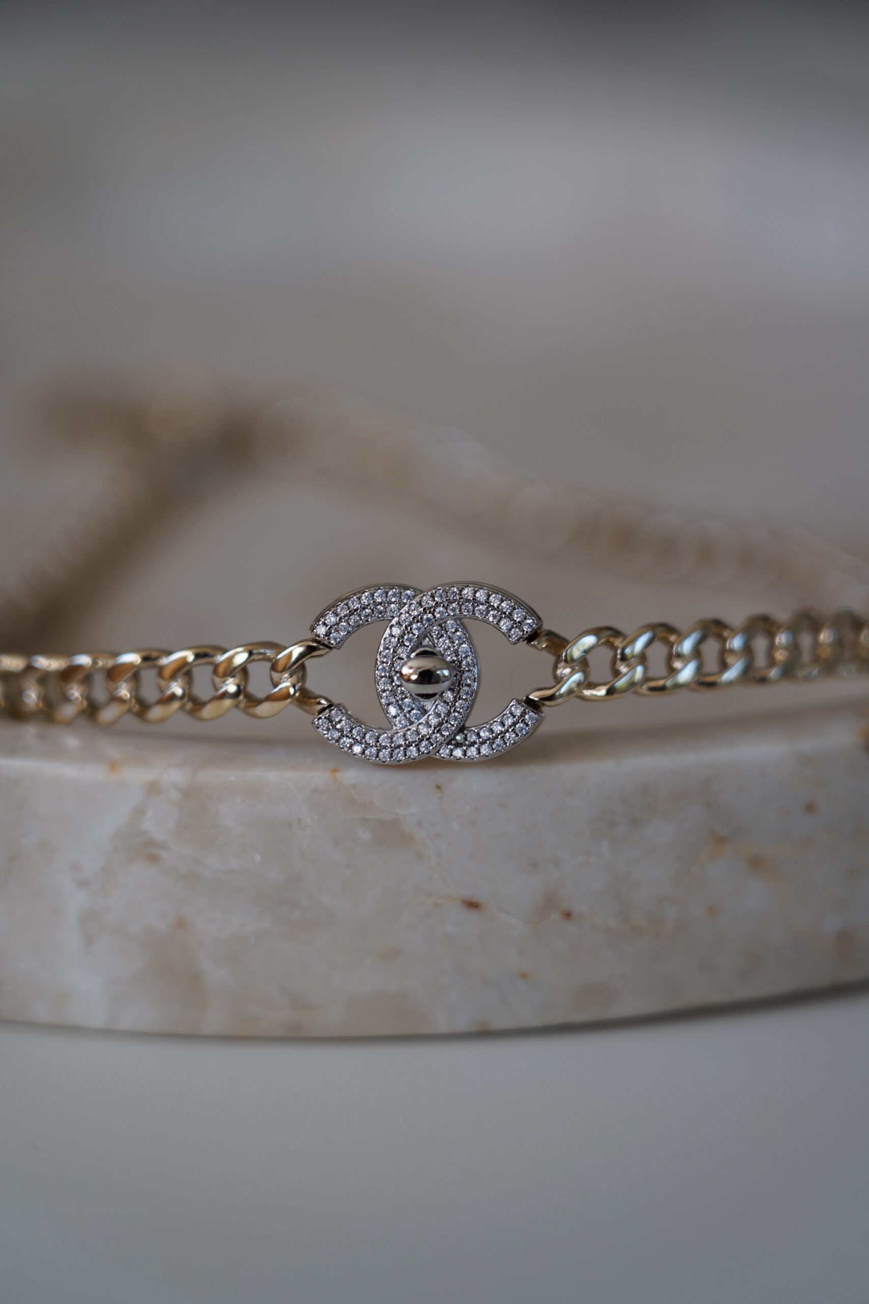 Choker Chanel Turnlock Full Set 2022 rok - obrazek 6
