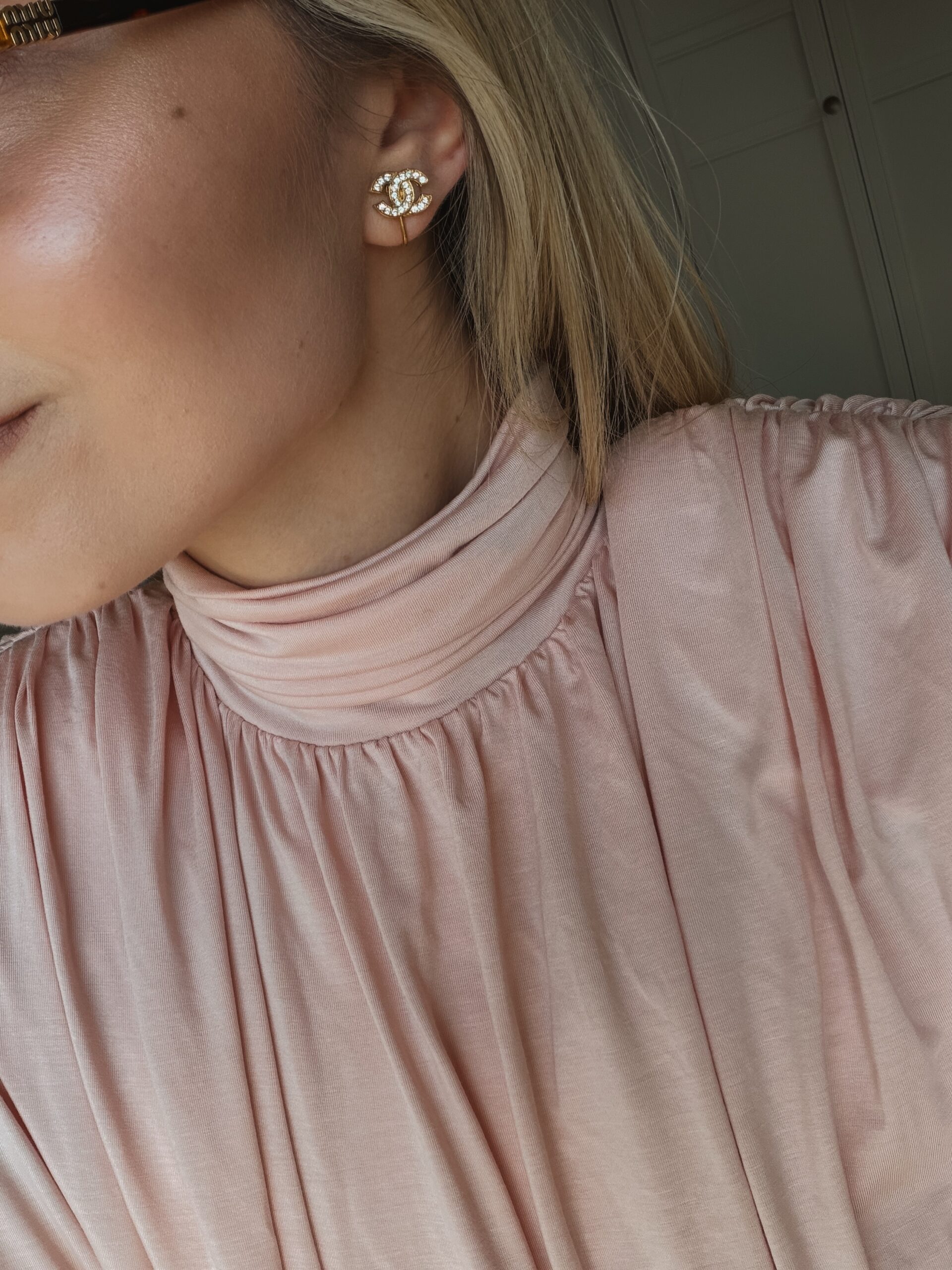 Delikatne klipsy Chanel CC z kryształkami + oryginalne pudełko - obrazek 10