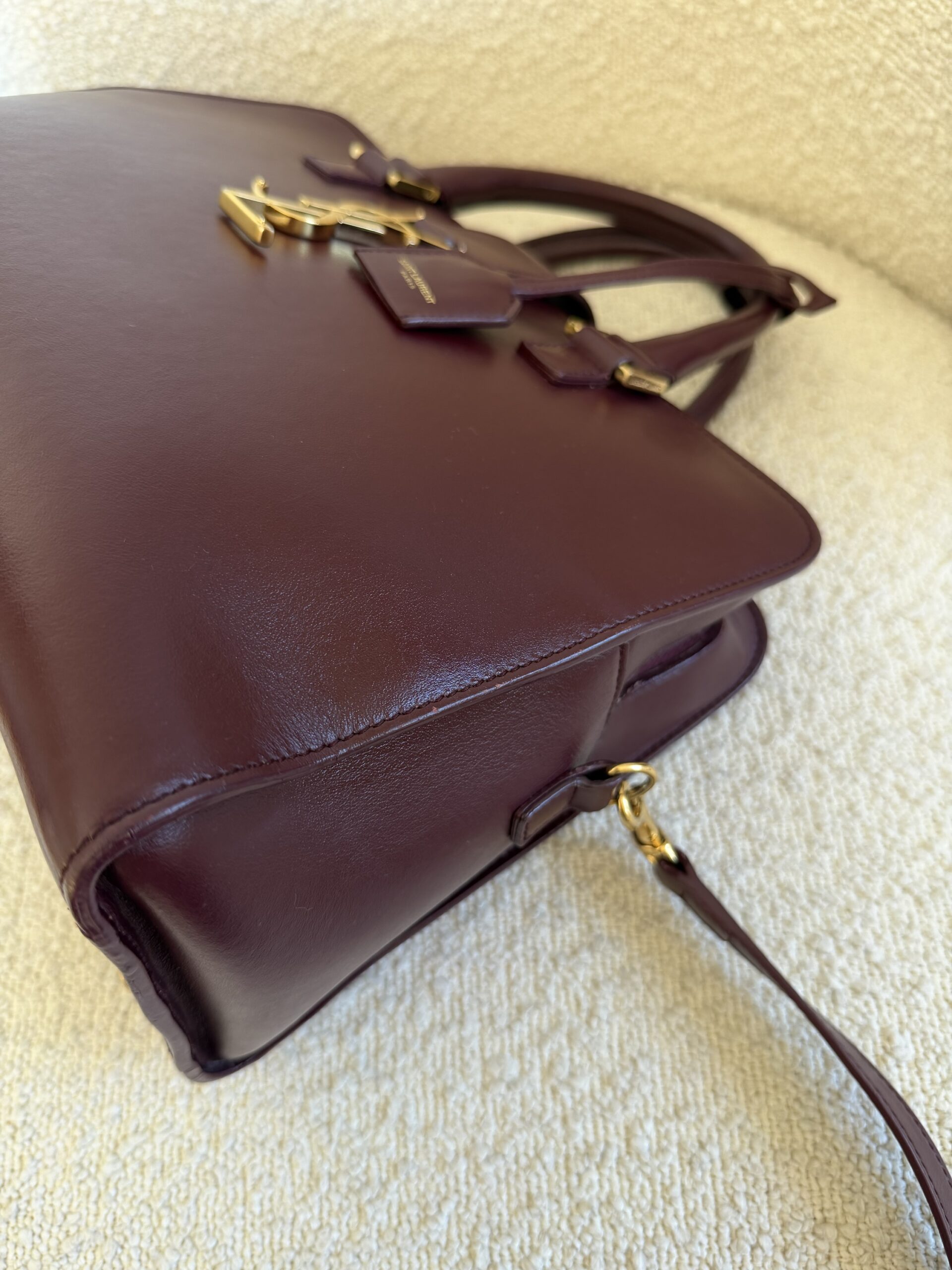 YSL Yves Saint Laurent Cabas Bag Burgundy - obrazek 18