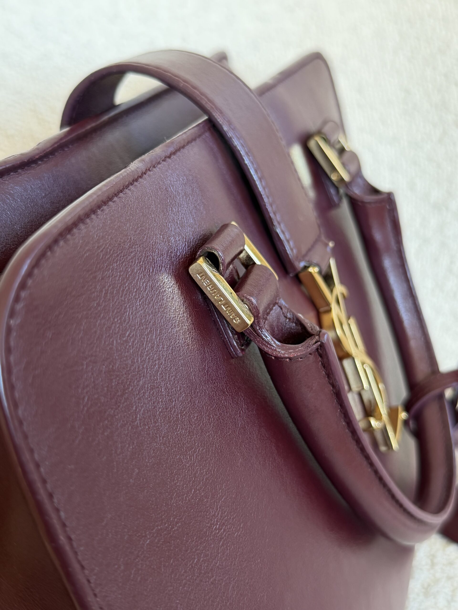 YSL Yves Saint Laurent Cabas Bag Burgundy - obrazek 27