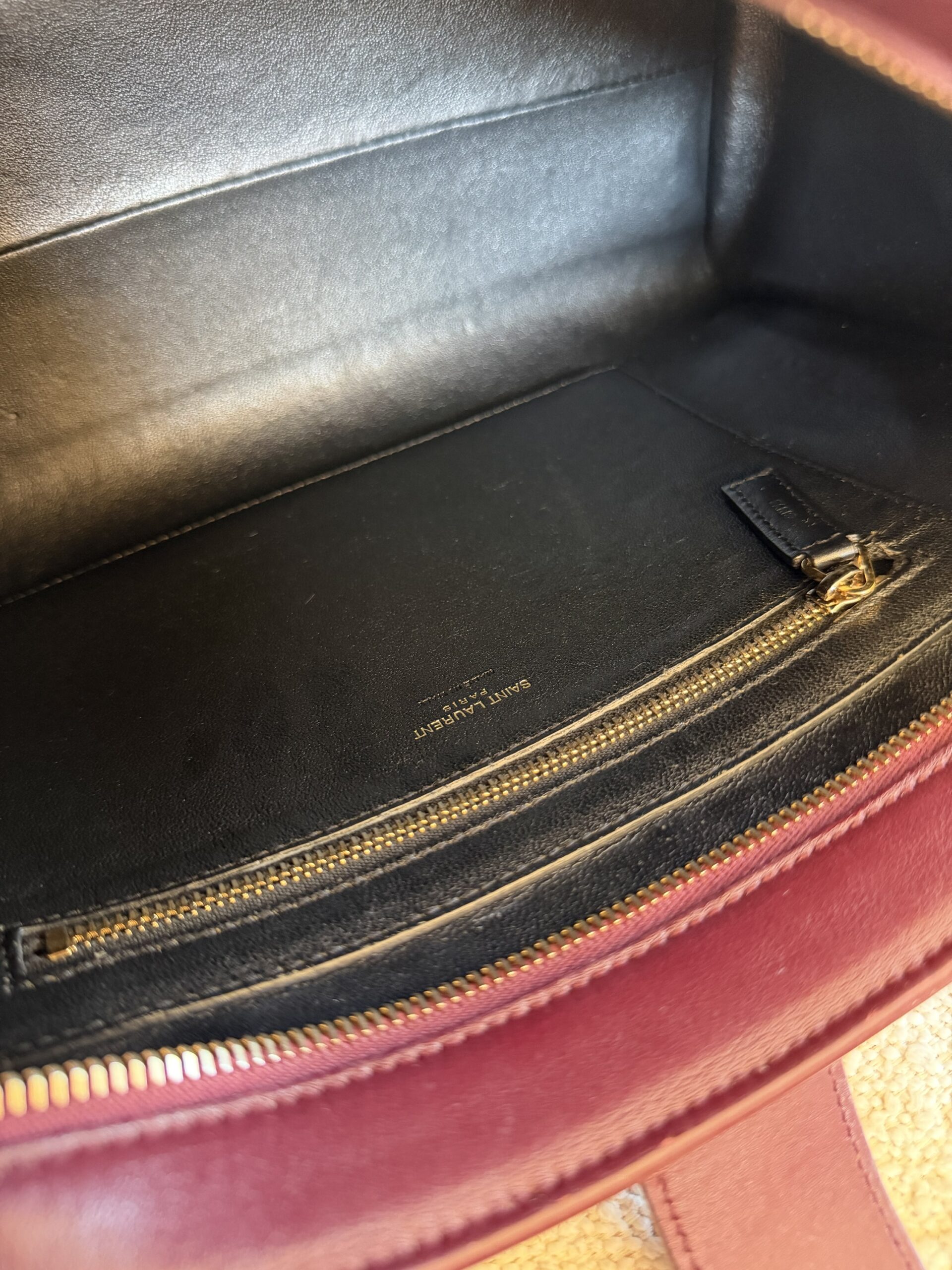 YSL Yves Saint Laurent Cabas Bag Burgundy - obrazek 33