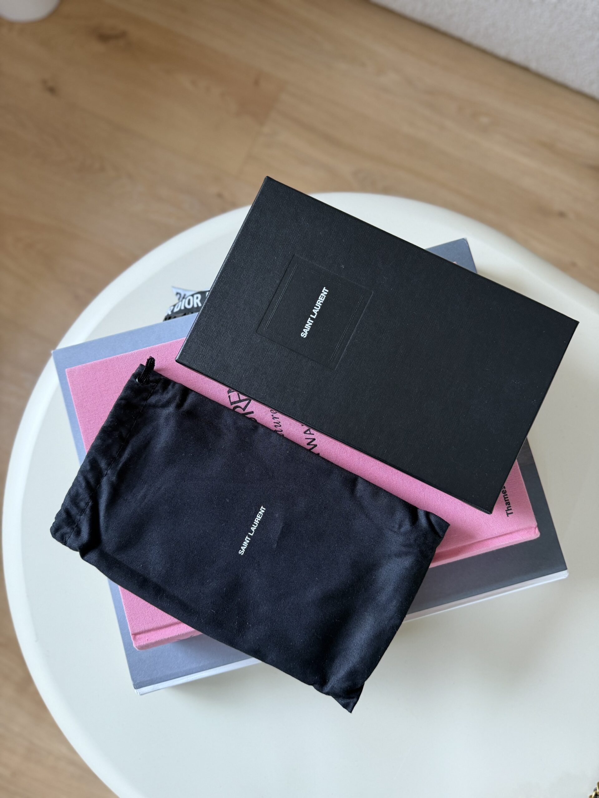 YSL Yves Saint Laurent WOC Wallet On Chain - obrazek 2