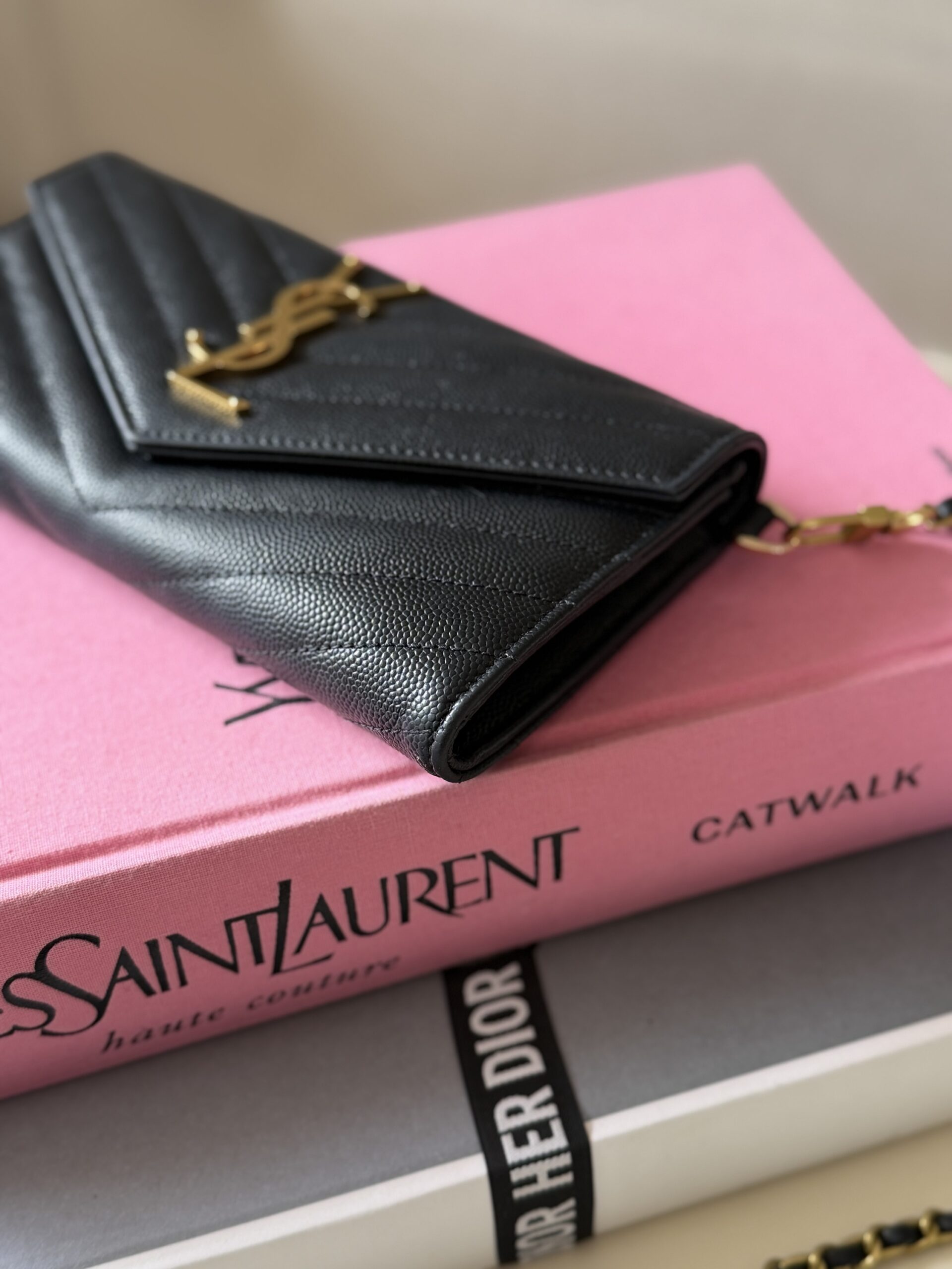 YSL Yves Saint Laurent WOC Wallet On Chain - obrazek 12