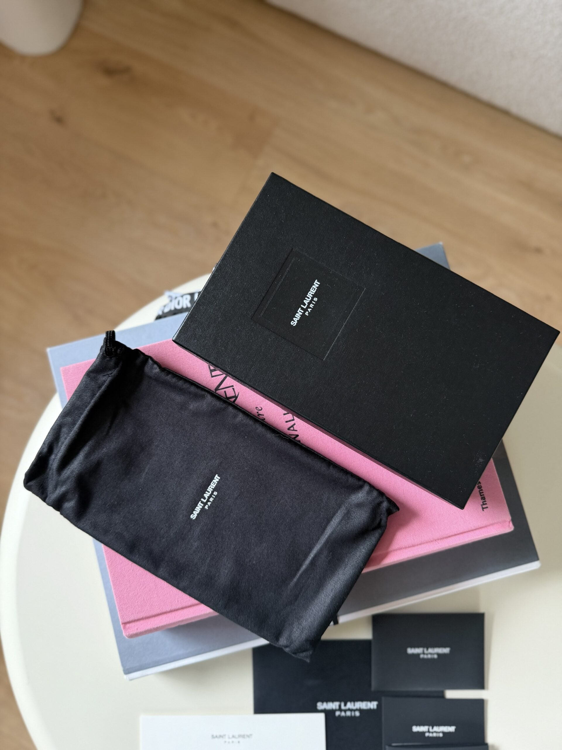 YSL Yves Saint Laurent WOC Wallet On Chain - obrazek 2