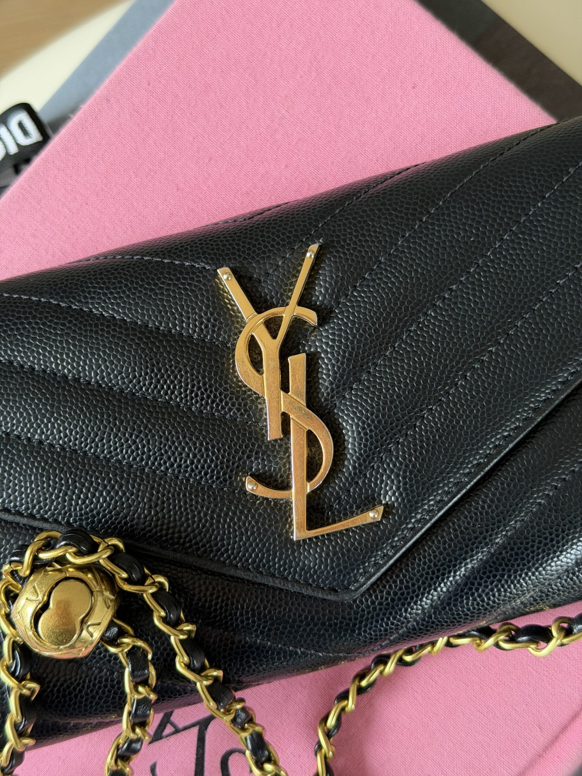 YSL Yves Saint Laurent WOC Wallet On Chain - obrazek 6