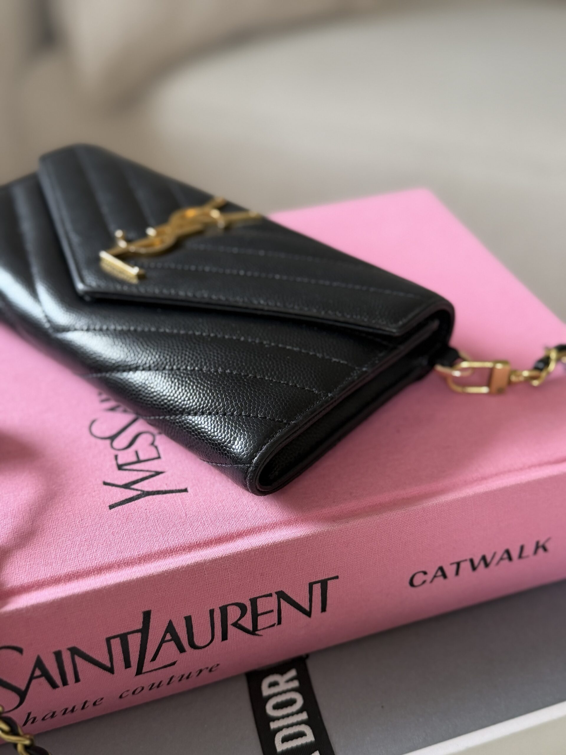 YSL Yves Saint Laurent WOC Wallet On Chain - obrazek 13