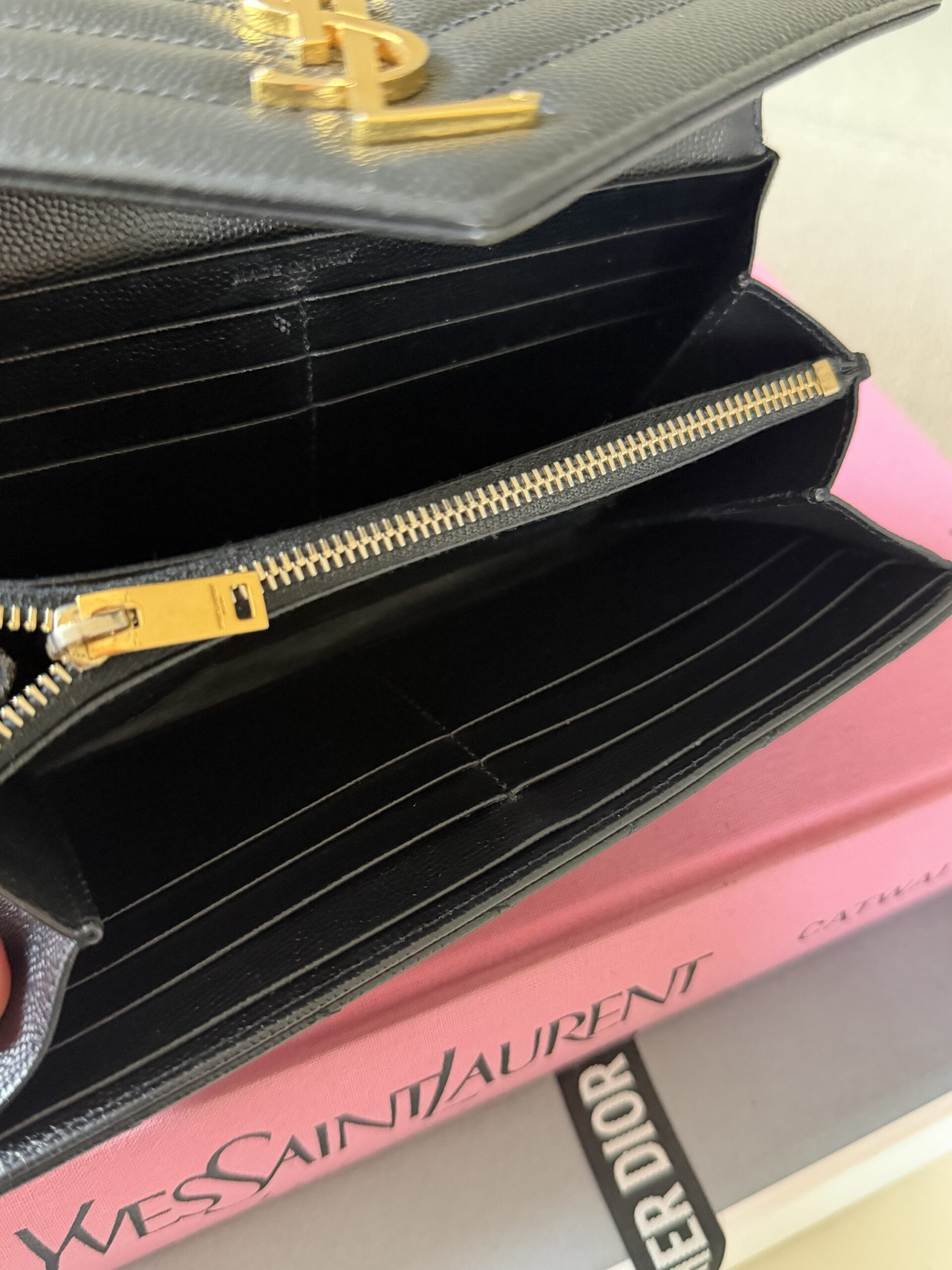 YSL Yves Saint Laurent WOC Wallet On Chain - obrazek 22