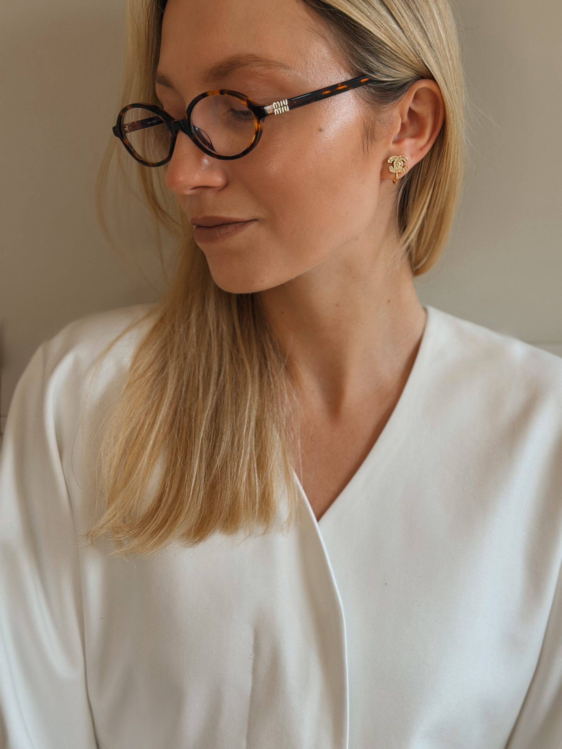 Delikatne klipsy Chanel CC z kryształkami + oryginalne pudełko - obrazek 8