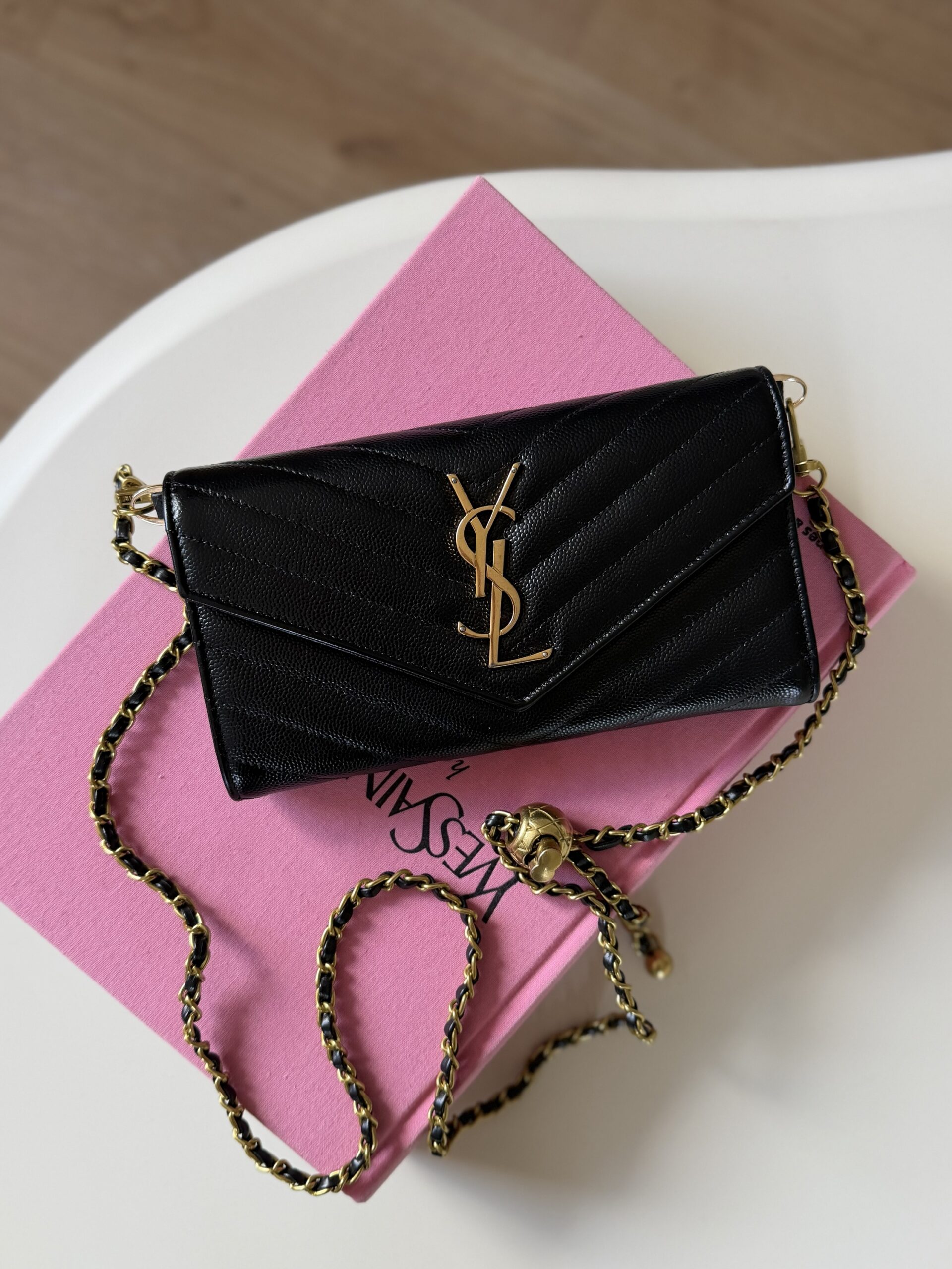 YSL Yves Saint Laurent WOC Wallet On Chain - obrazek 3