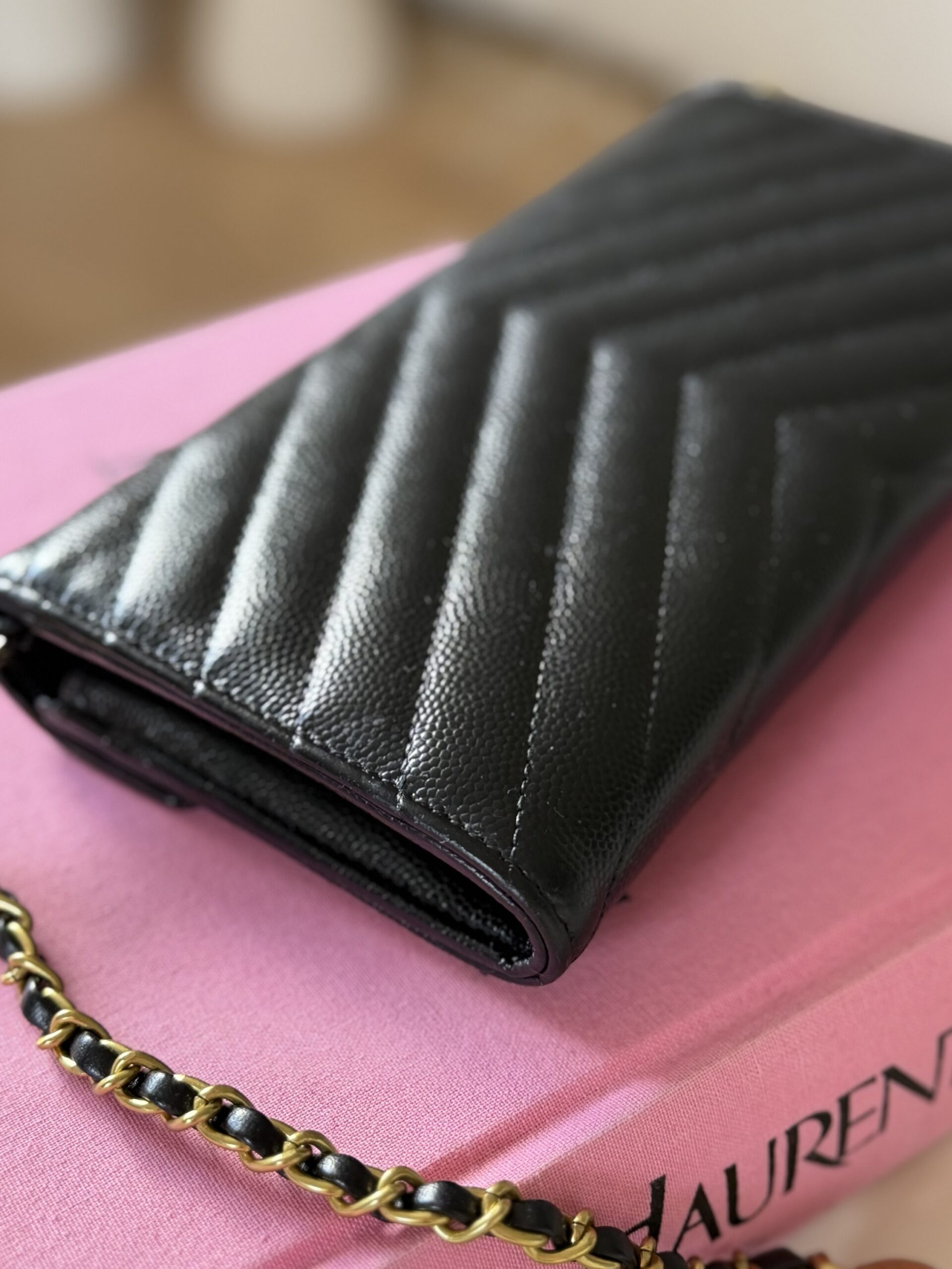 YSL Yves Saint Laurent WOC Wallet On Chain - obrazek 11